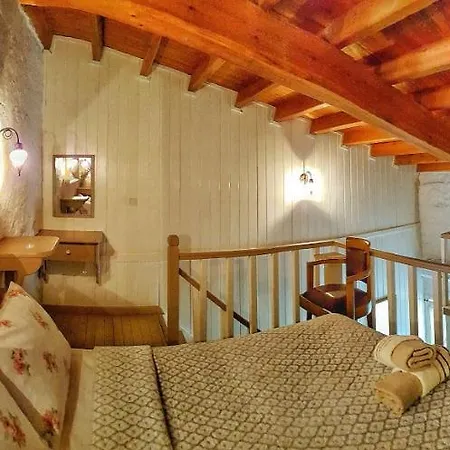 Lilyum - Tas Ev Alaçatı