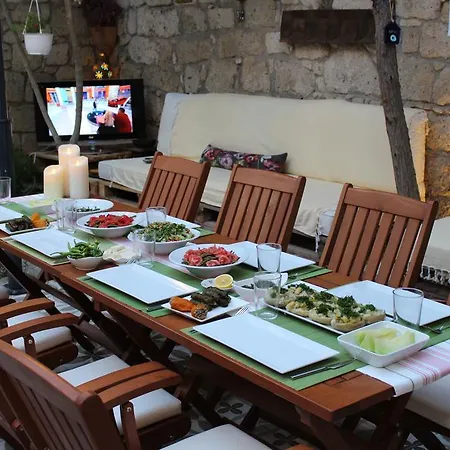 Lilyum - Tas Ev אלאקאטי