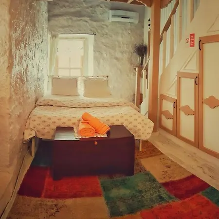 Bed & Breakfast Lilyum - Tas Ev 3*