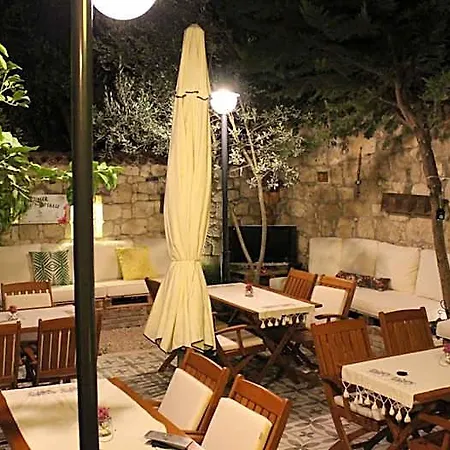 B&B Lilyum - Tas Ev