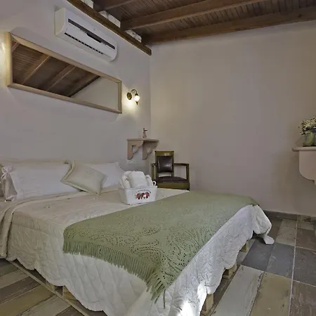Bed & Breakfast Lilyum - Tas Ev Alaçatı