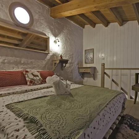 Lilyum - Tas Ev 3* Alacati