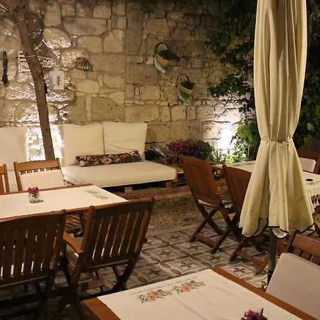 Lilyum - Tas Ev 3* Alaçatı