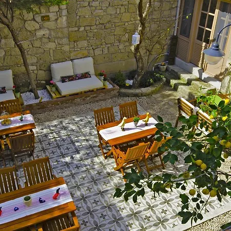 Lilyum - Tas Ev Bed & Breakfast 3*