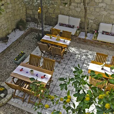 Lilyum - Tas Ev 3* Alaçatı