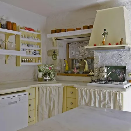 Bed & Breakfast Lilyum - Tas Ev Alaçatı