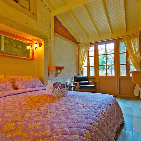 Lilyum - Tas Ev 3* Alaçatı