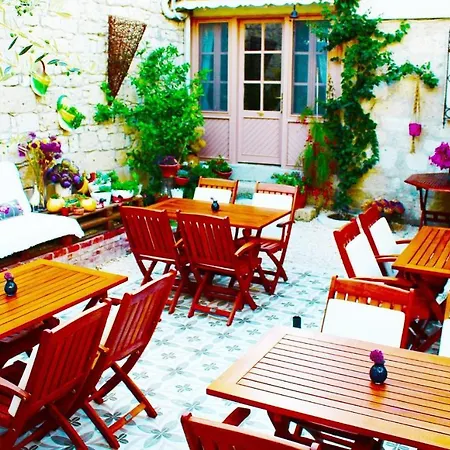 Bed & Breakfast Lilyum - Tas Ev